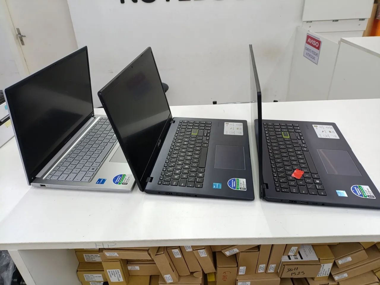 Lote de 3 Asus no estado sem carregador sem bateria 