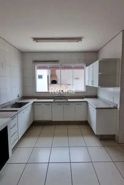 Casa à venda, 3 quartos, Jardim Karaíba - Uberlândia/MG - Rotina Imobiliária