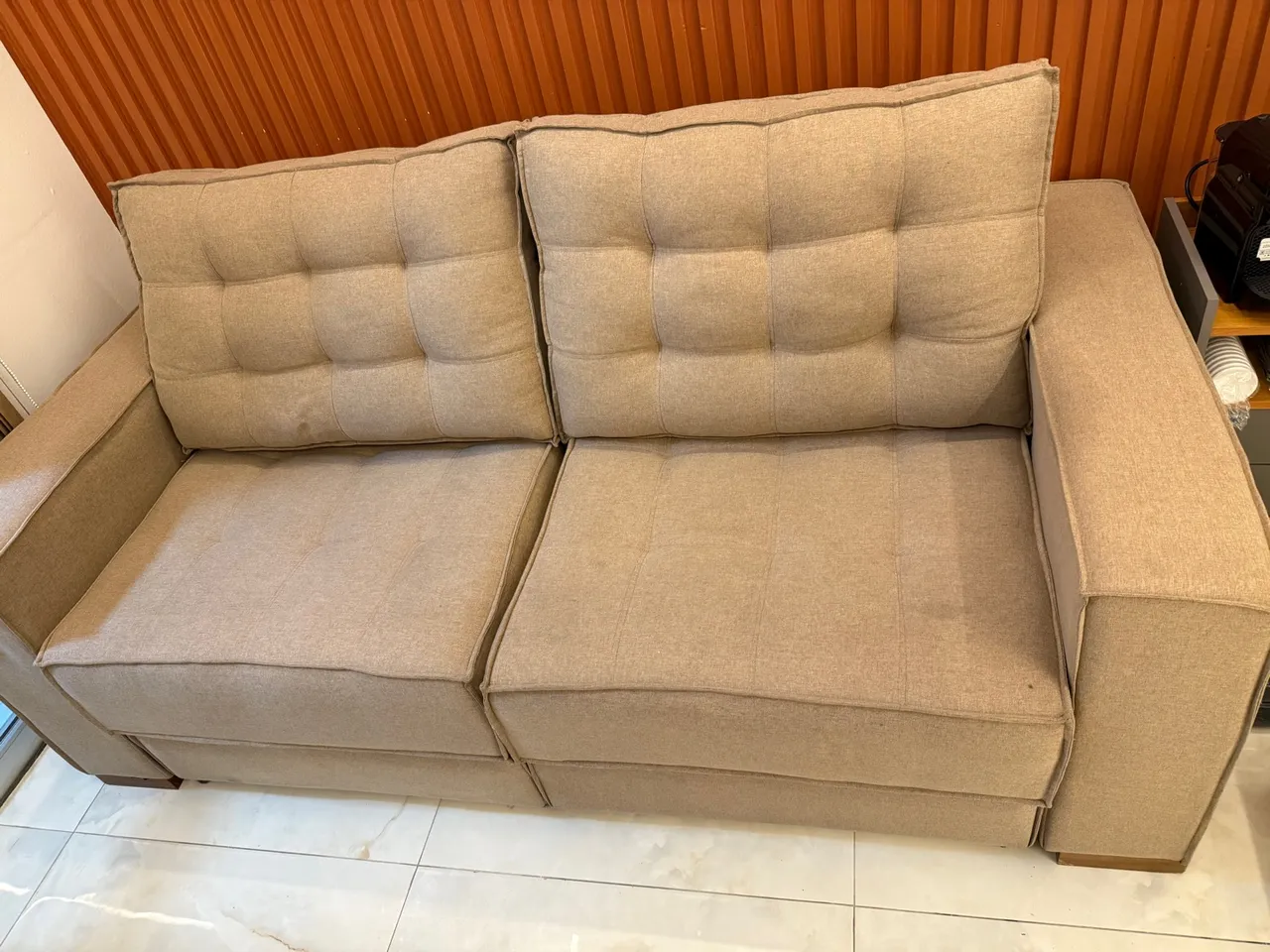 VENDO SOFÁ RETRÁTIL 3 lugares linho.