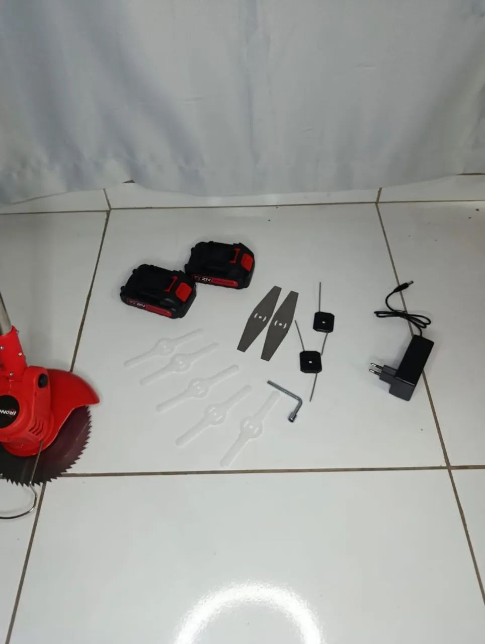 roçadeira a bateria  - Foto 3