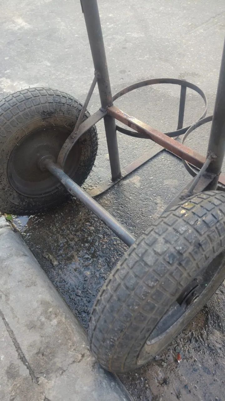 Carrinho para água mineral 20 litros. - Foto 2