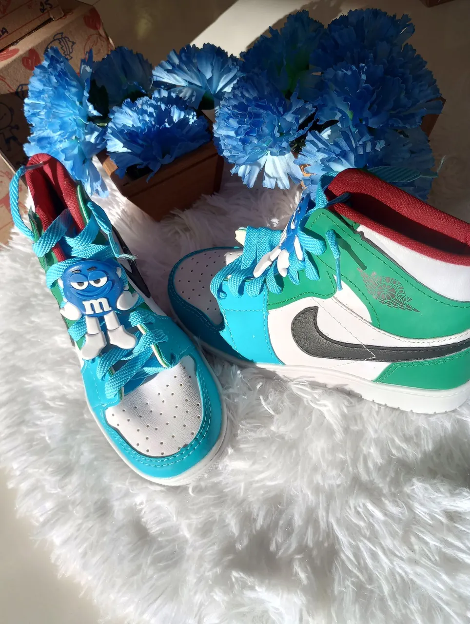 Tênis botinha Infantil Nike Jordan personagem Tam 31 novo