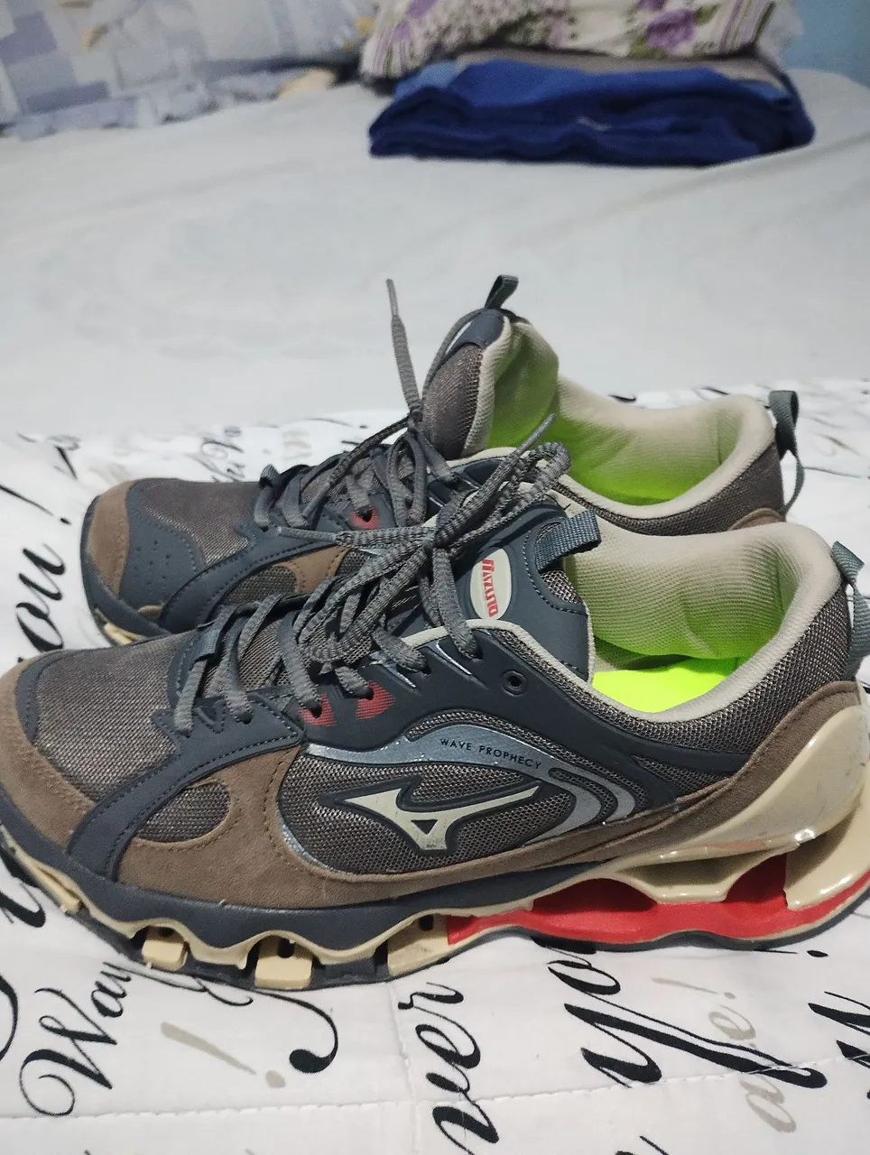 Tênis Mizuno Wave Prophecy