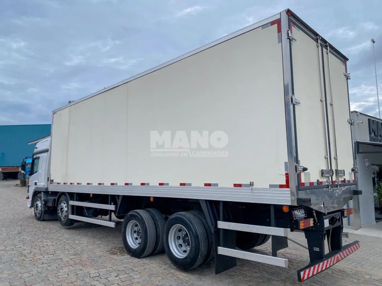 Mercedes Benz 2429 8x2 Chassi - Foto 4