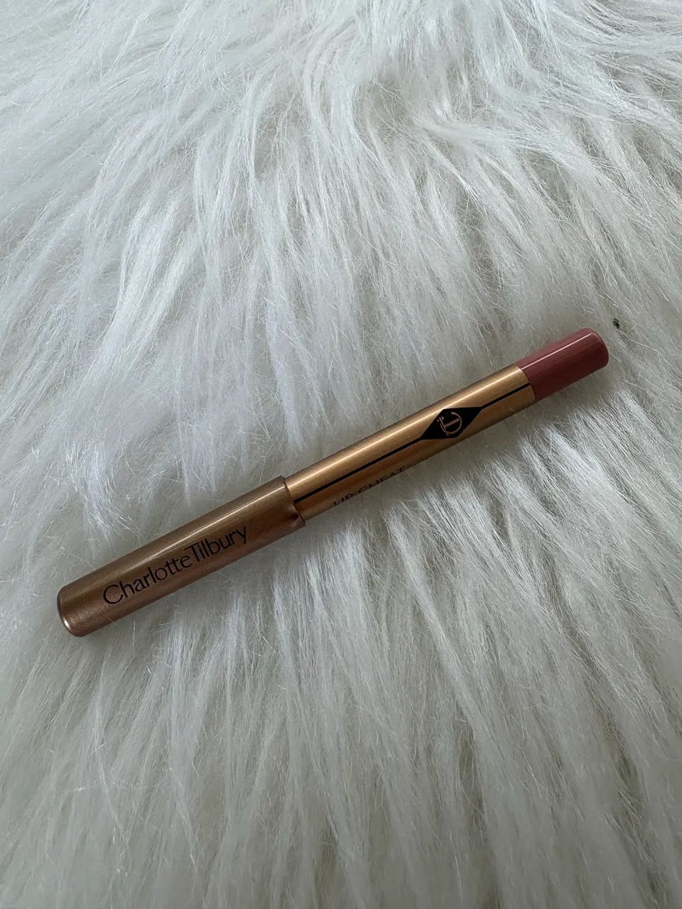 Lápis de boca Charlotte Tilbury 