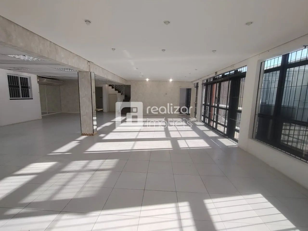Prédio comercial no bairro Estreito, Florianópolis - Foto 4