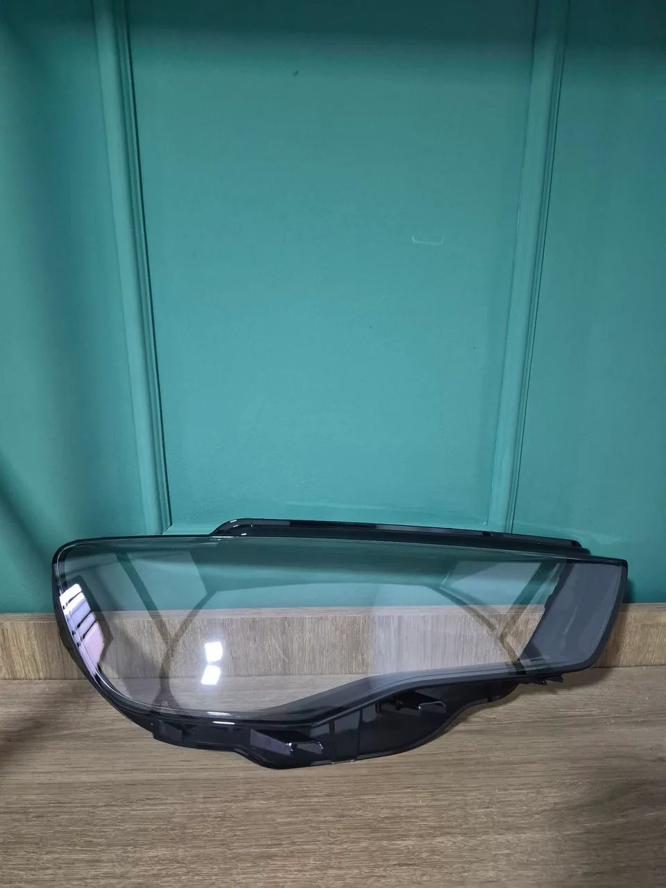 LENTE FAROL DIREITO AUDI A3