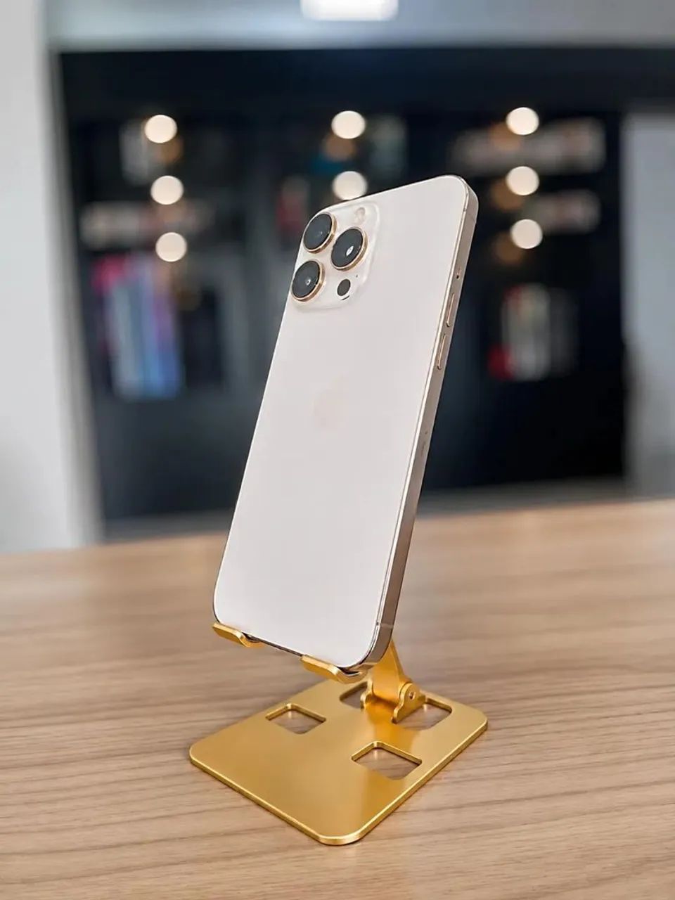 Iphone 16 Pro Max 256gb - Celulares e Smartphones - Escada