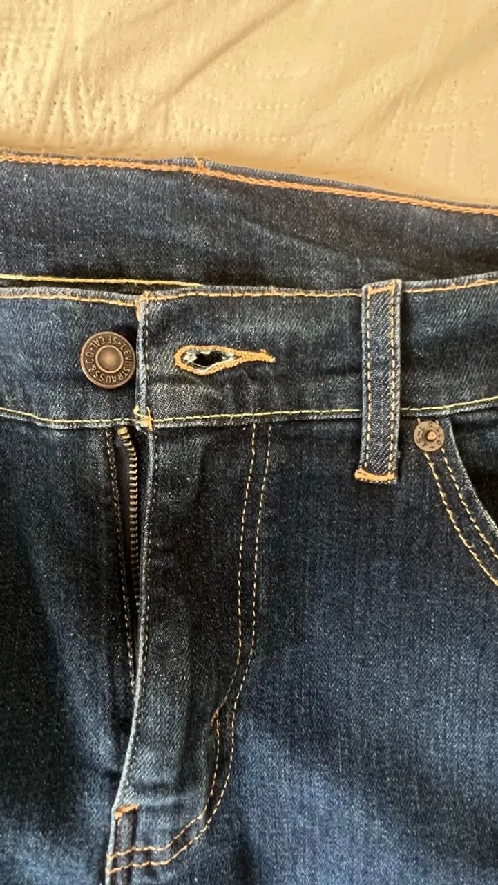 Calça Levis azul  tamanho 40 - Foto 4