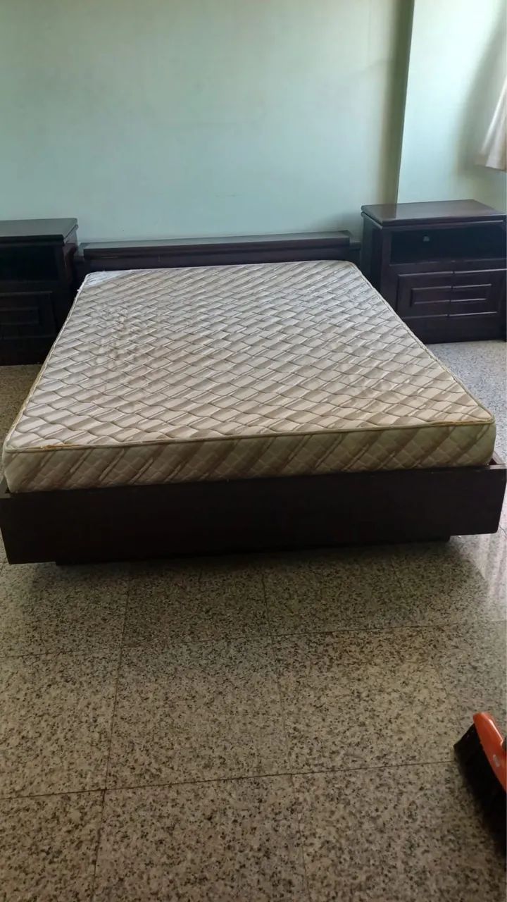 Cama casal madeira maciça 