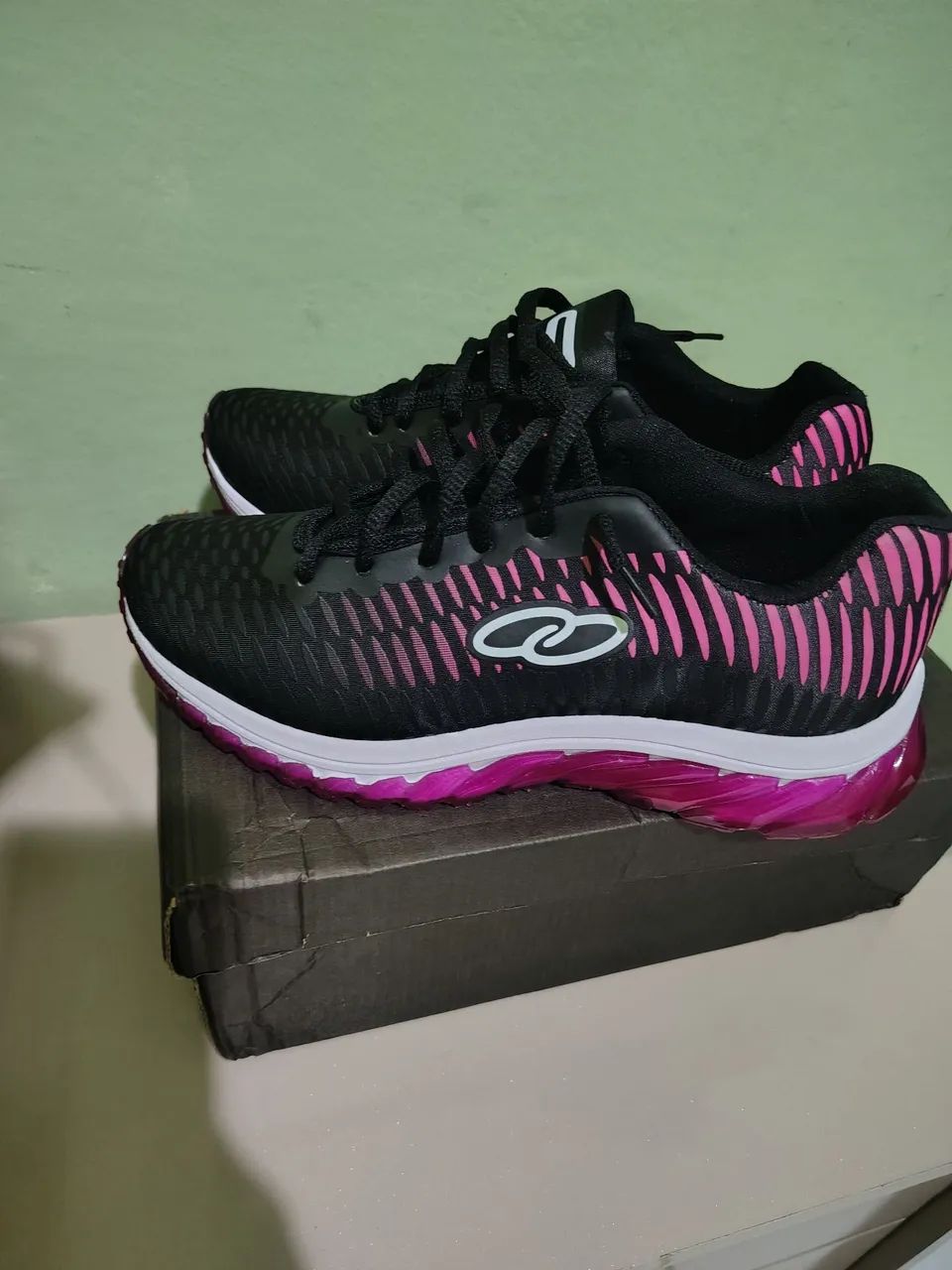 Tênis de academia nike super confortável feminino comprei N38