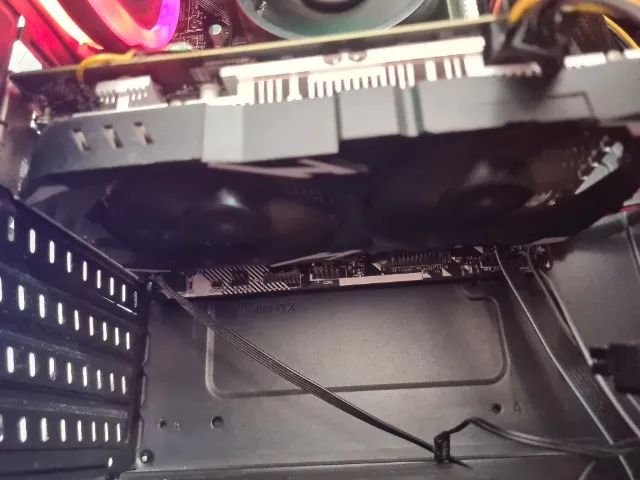 Rx 580 8gb ( com defeito ) - Foto 2