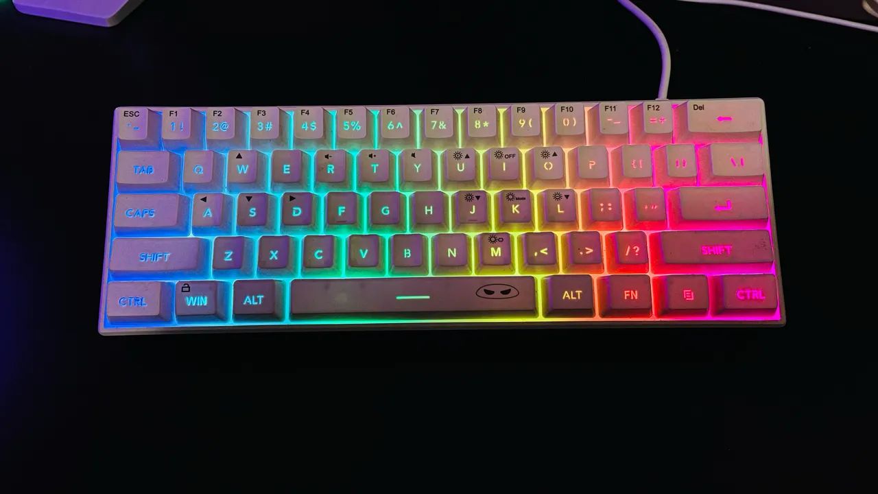 Teclado branco 60% + removedor de teclas  - Foto 5