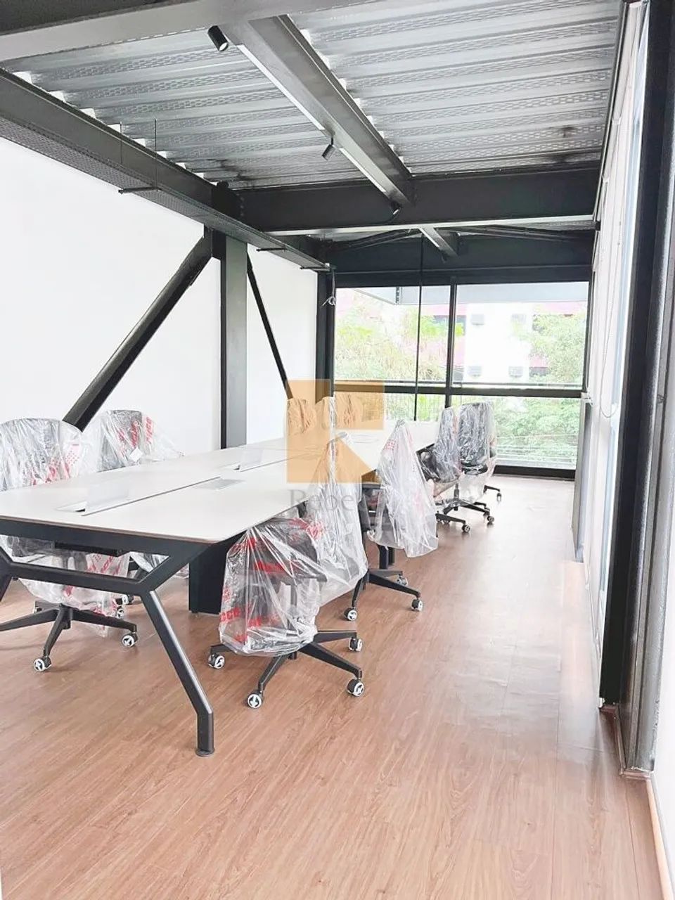 Sala comercial encantadora