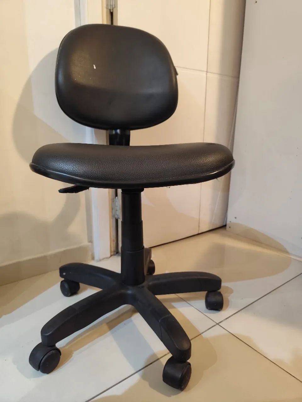 Cadeira de escritório giratória