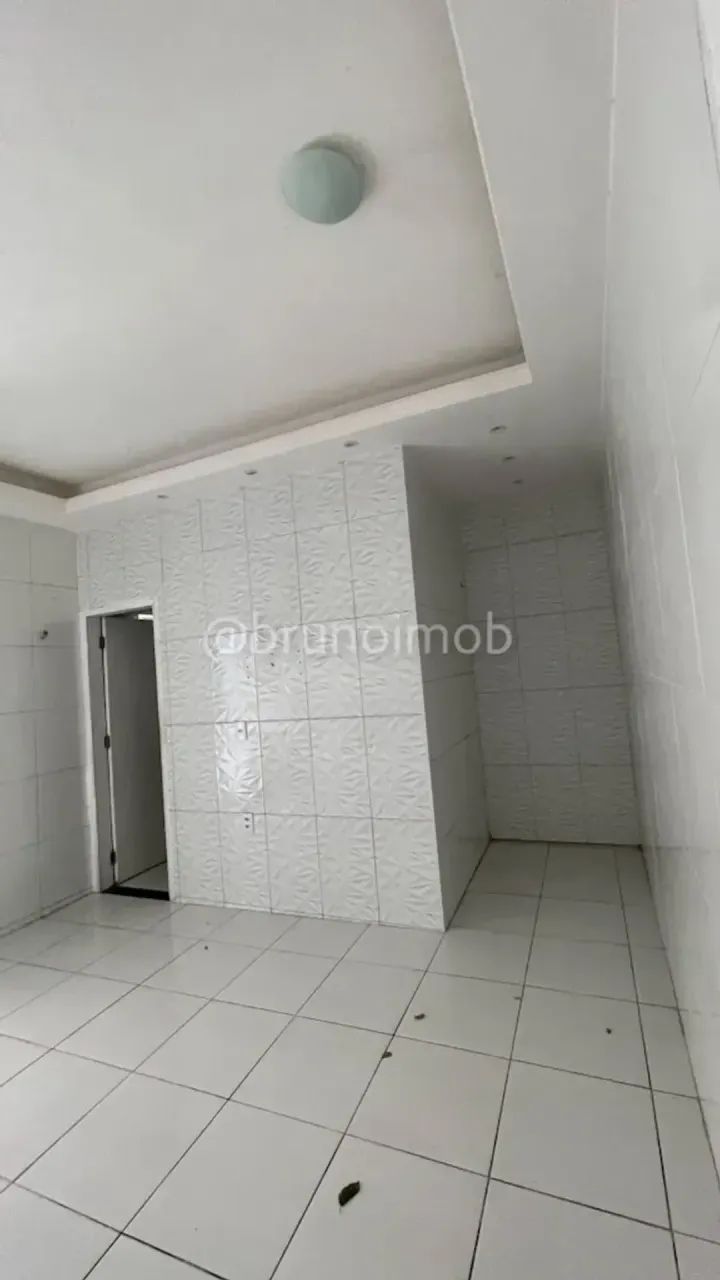 Casa duplex com 5 quartos, 4 suítes, lavabo, 2 vagas na Maraponga - Foto 2