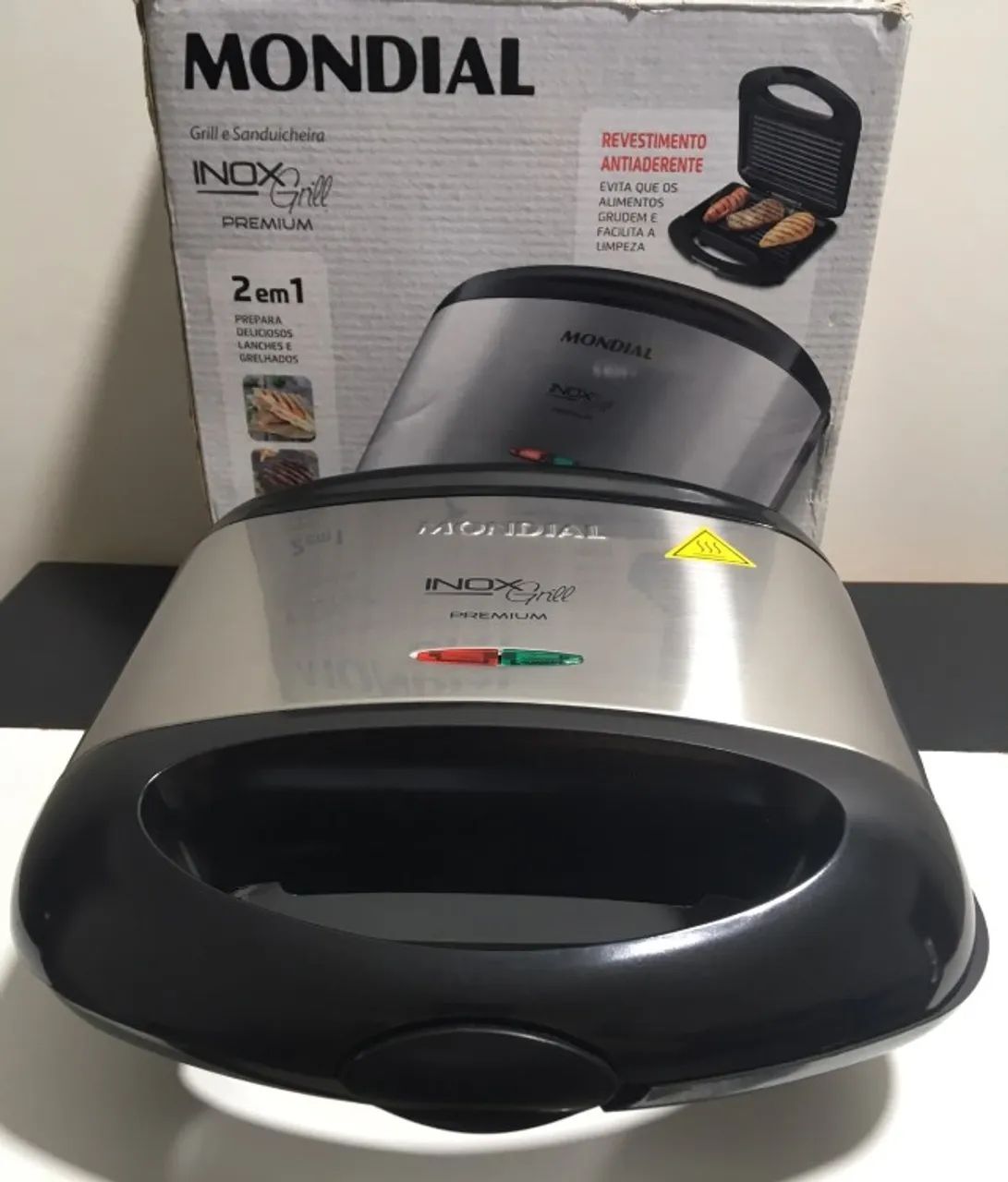 Grill e Sanduicheira Premium Mondial 800W - S-07 220V - NOVO
