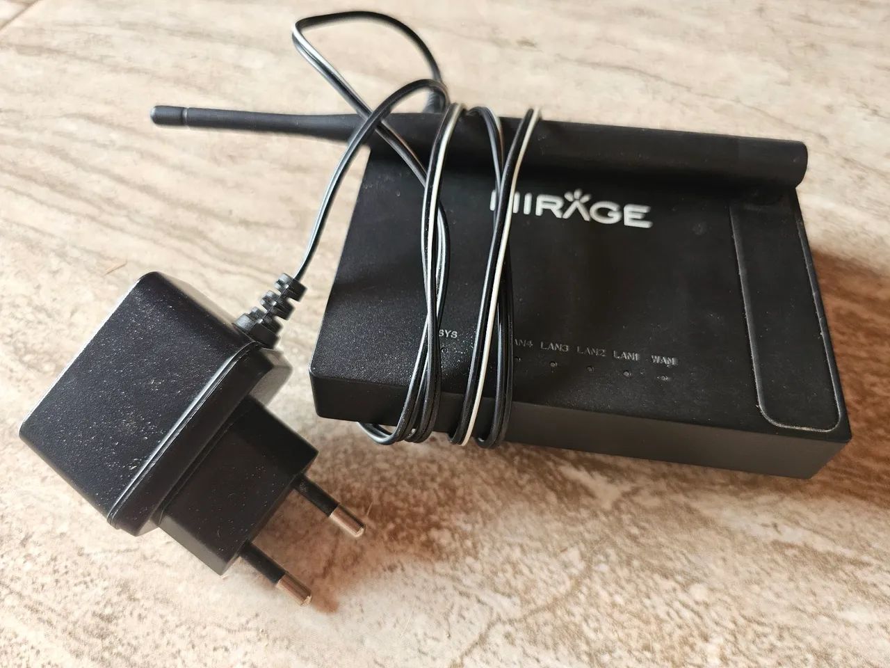 Roteador Mirage RE557 