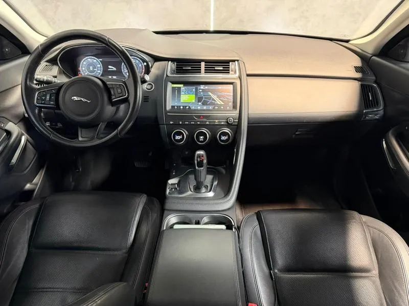 Jaguar E-Pace 2.0 AWD 249cv Aut. 2020 - Foto 3