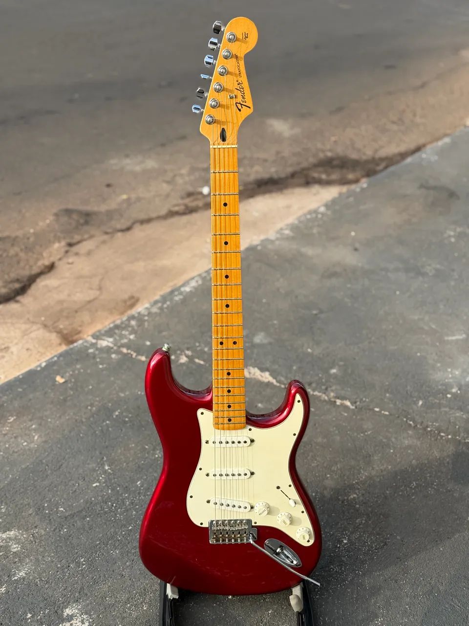 【fender】【美品】fender Mexico MADE IN MEXICO Fender Standard séries Made in México ano 2002. - Instrumentos