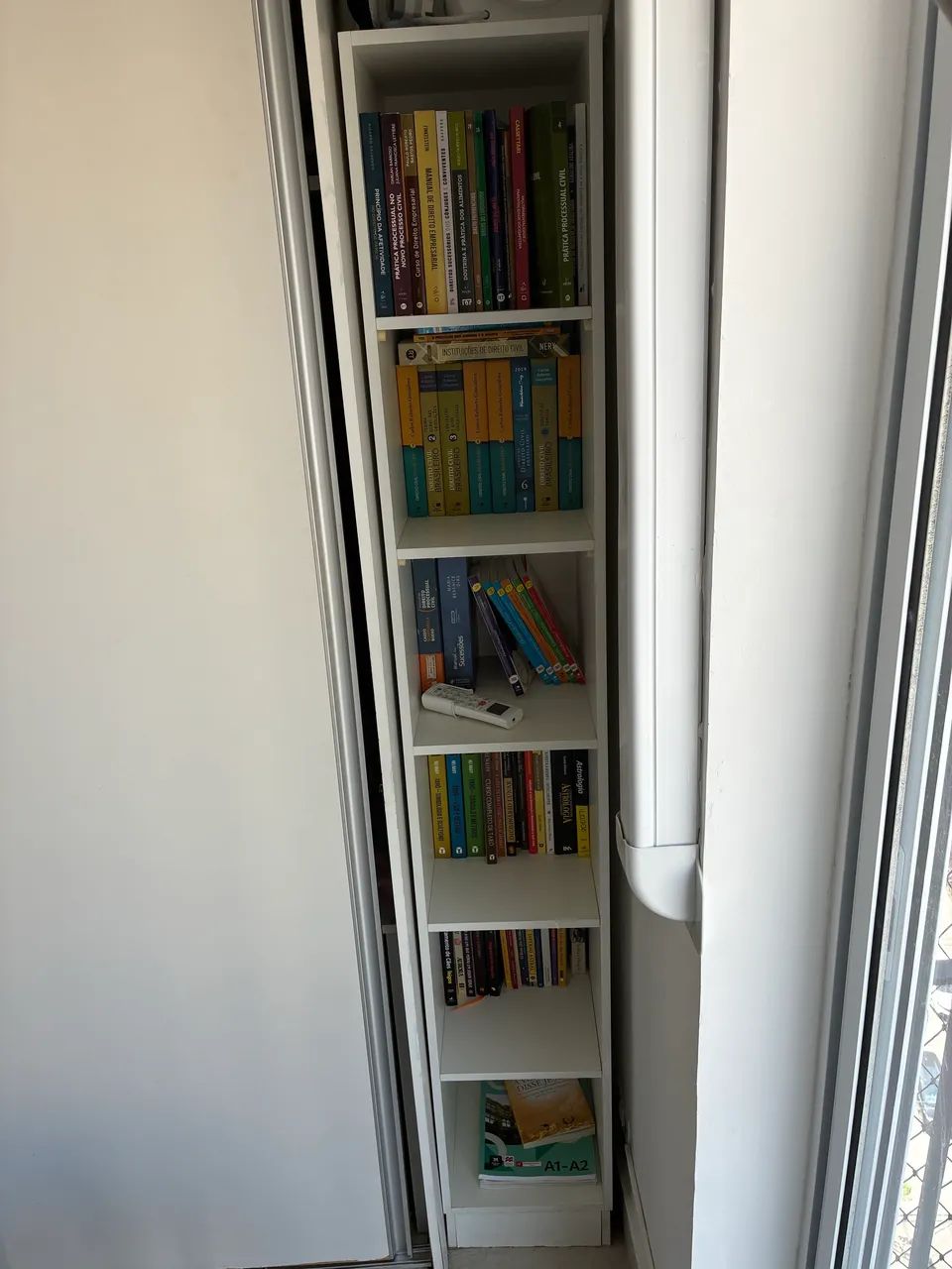 Livreiro com 6 nichos - Foto 2