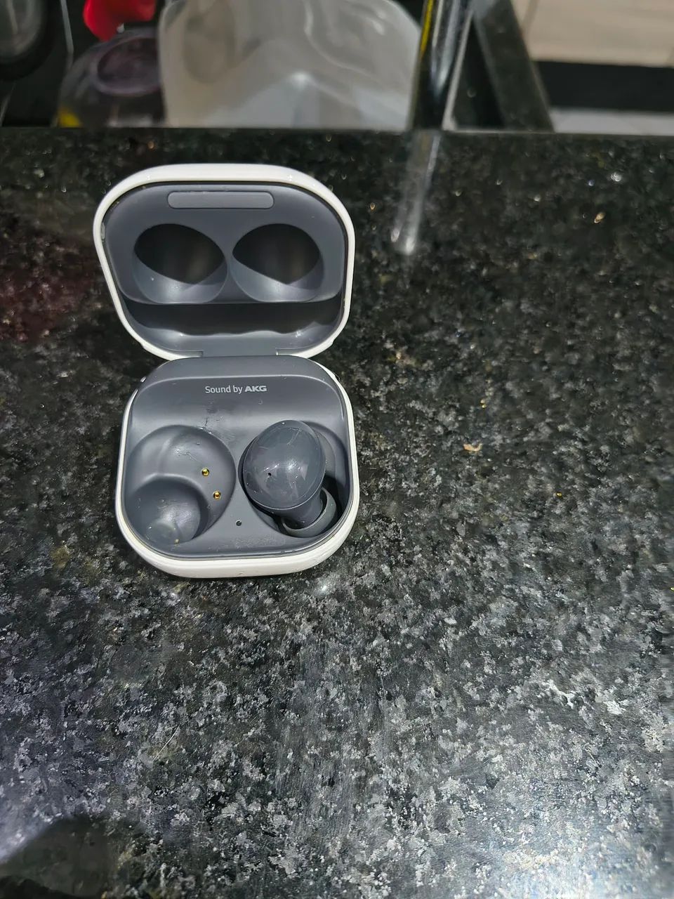 Galaxy Buds Lado direito