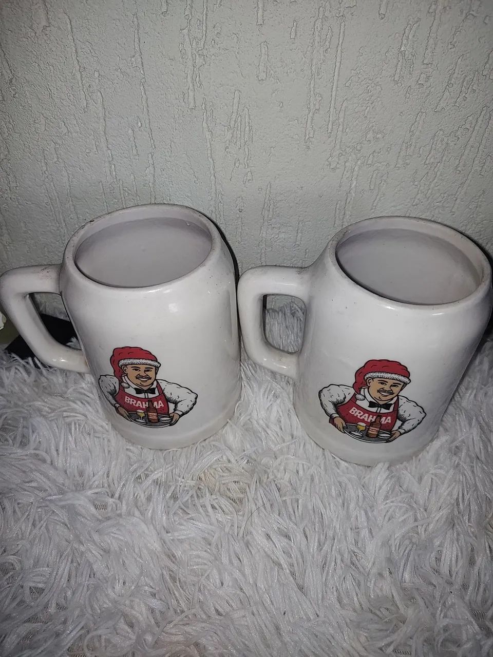 2 canecas porcelana antigas Brama 
