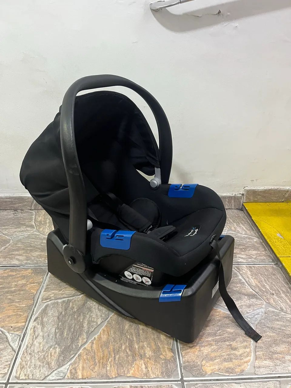 kit carrinho de bebe + bebê conforto e base para o carro - Foto 2