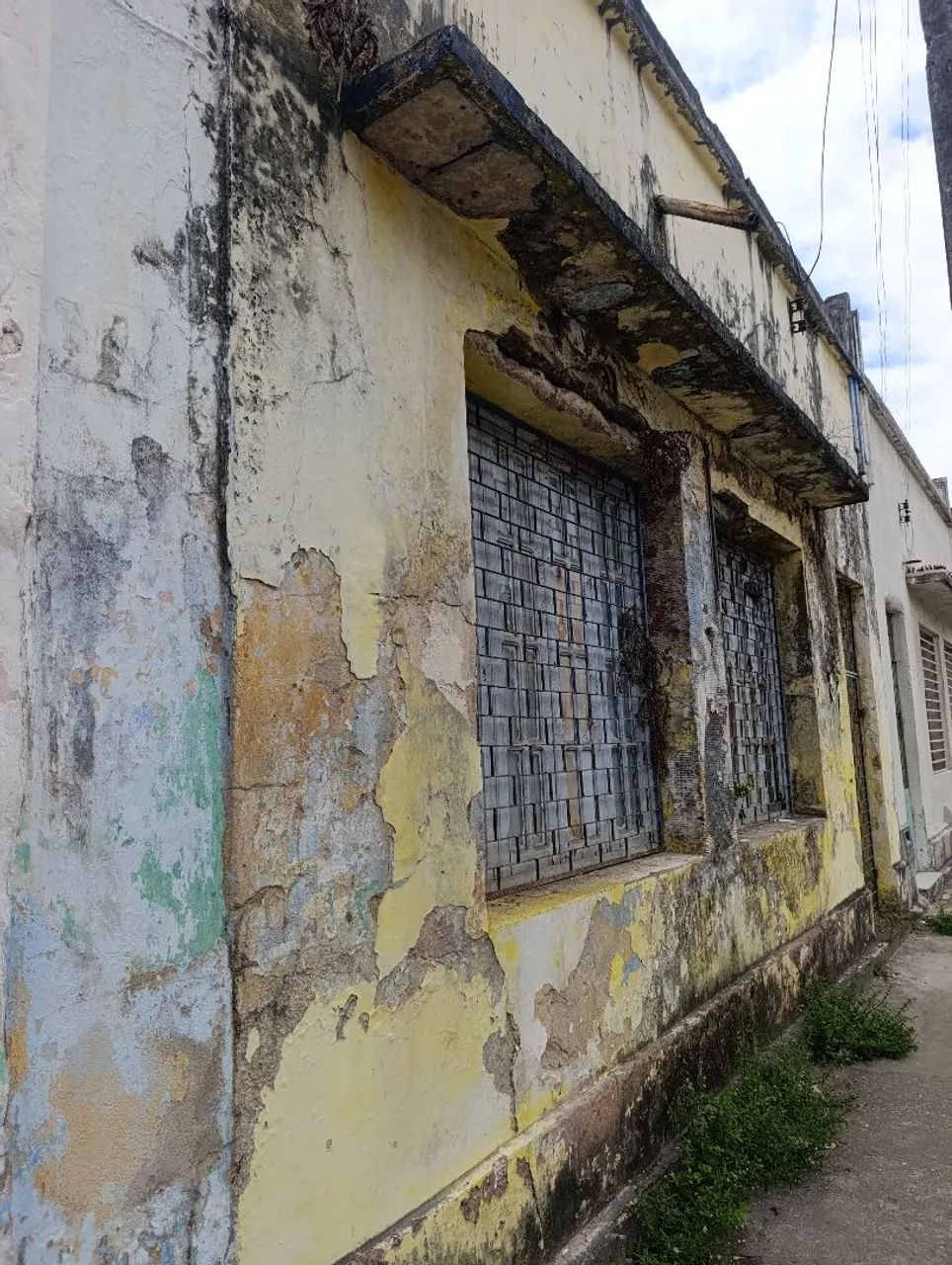 Casa com terreno de rua a rua - Rua da Areia - Foto 3