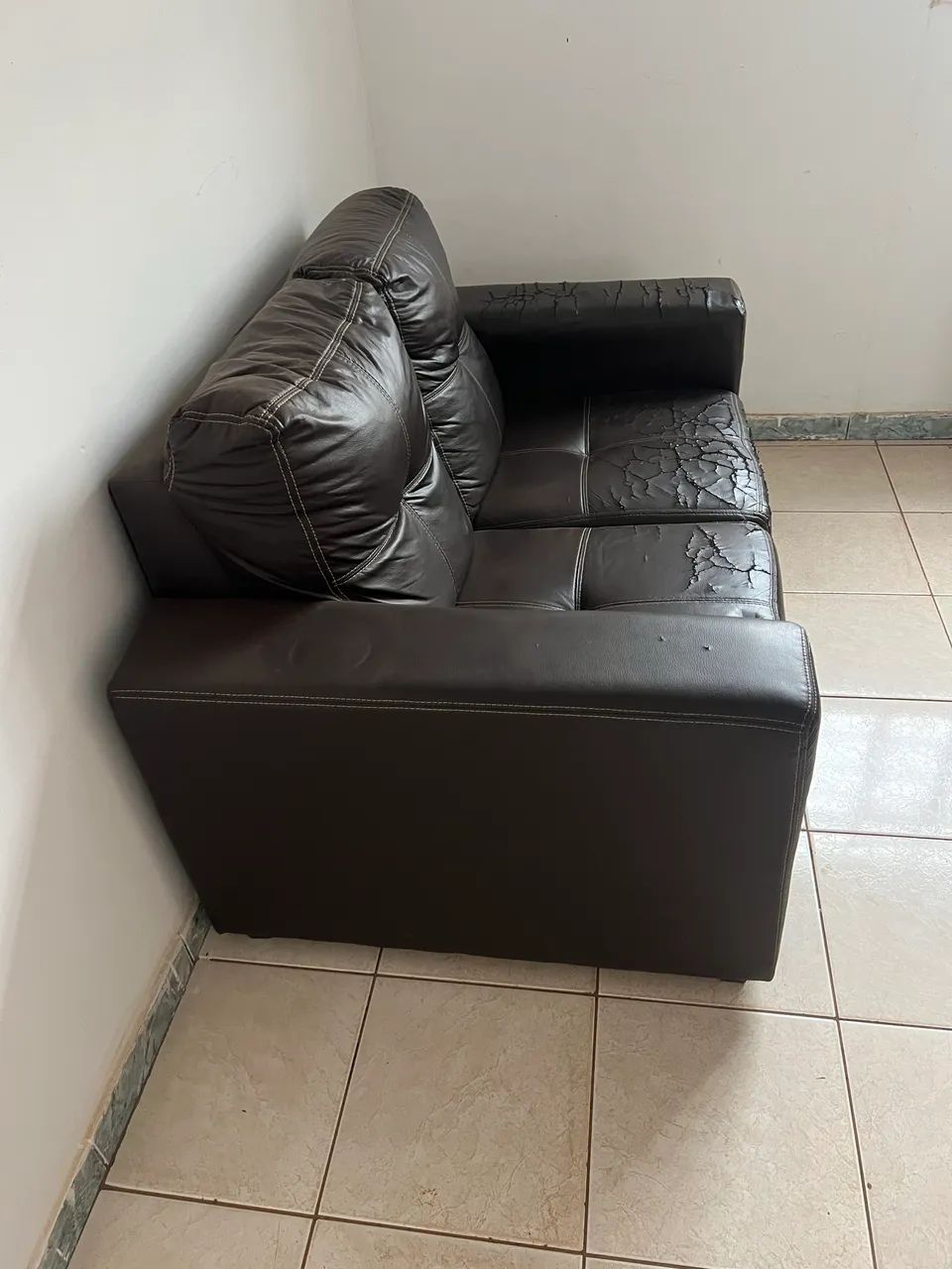 Sofá de 2 lugares. 200$ - Foto 2