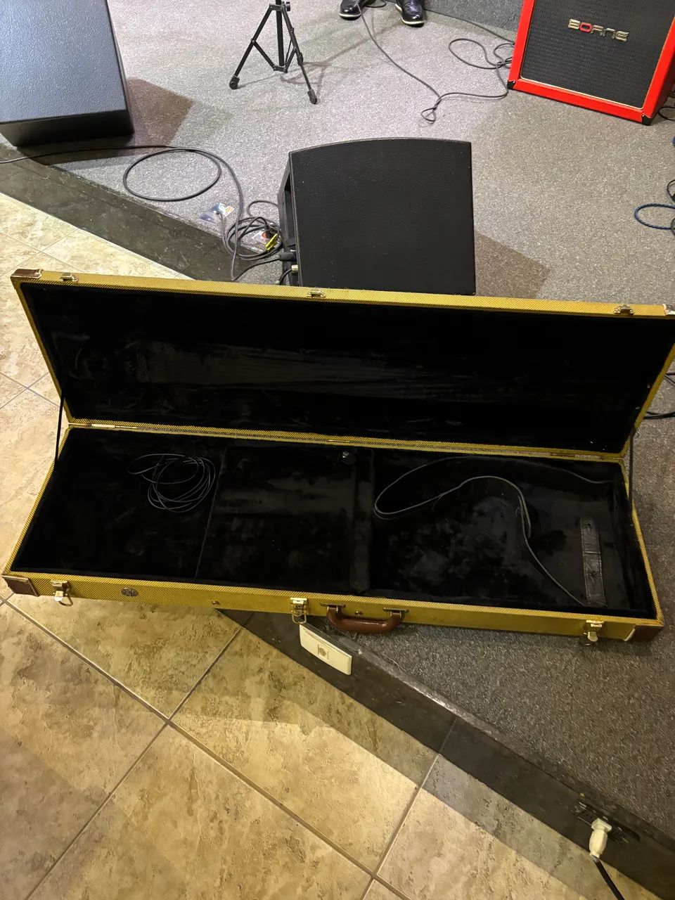 CASE PARA BAIXO - DOURADO - Foto 4