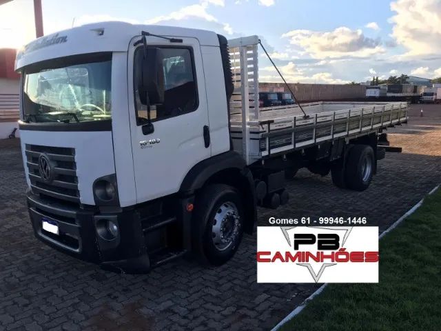 VW CONSTELLATION 15.180 2011/2012 COM CARROCERIA.