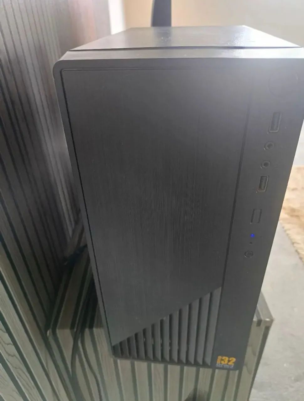Vendese cpu para quem queira jogar, usar para estudos ou trabalho - Foto 2