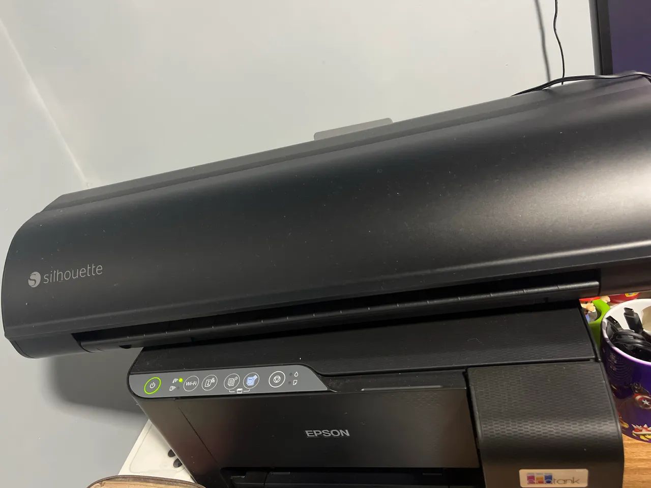 Silhouette cameo 5
