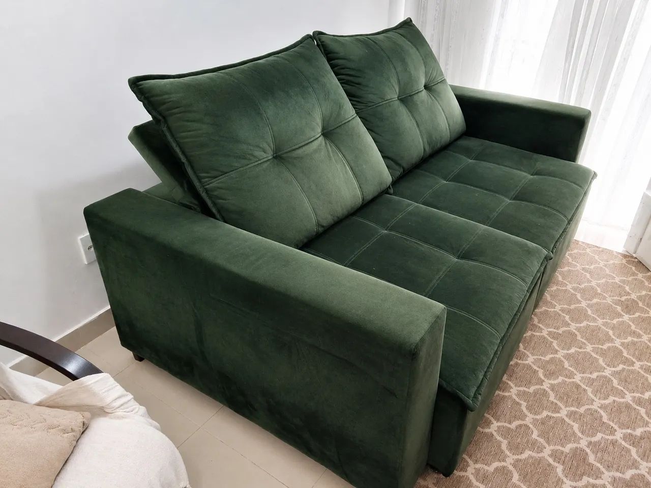 Sofá verde excelente estado - Foto 2