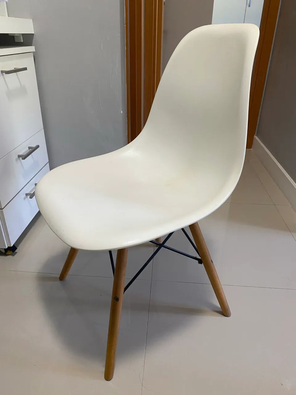 Vendo Cadeira Branca - PROMOÇÃO  - Foto 2