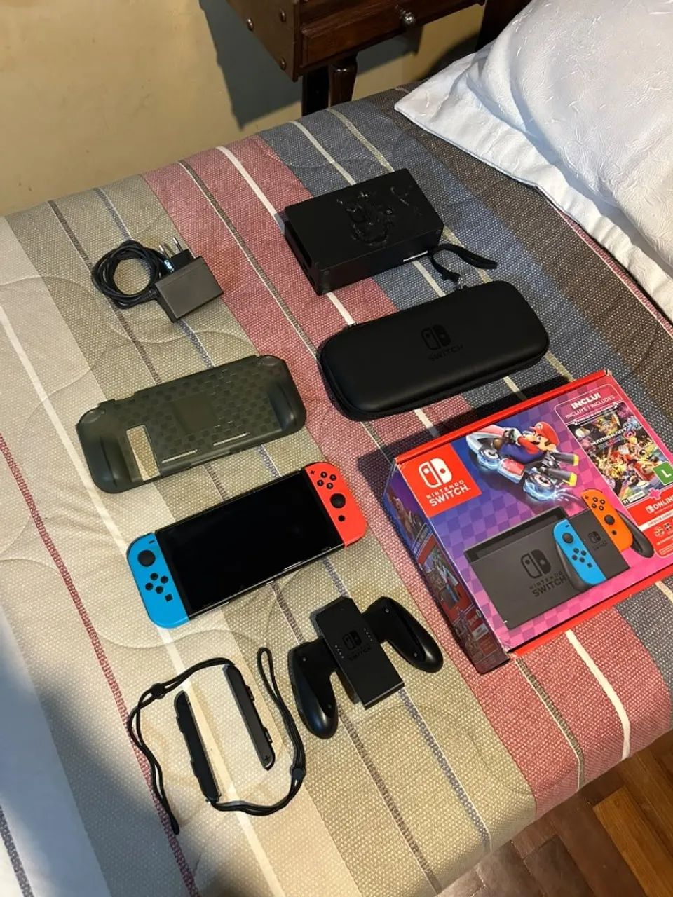 Nintendo Switch V2 + Jogos