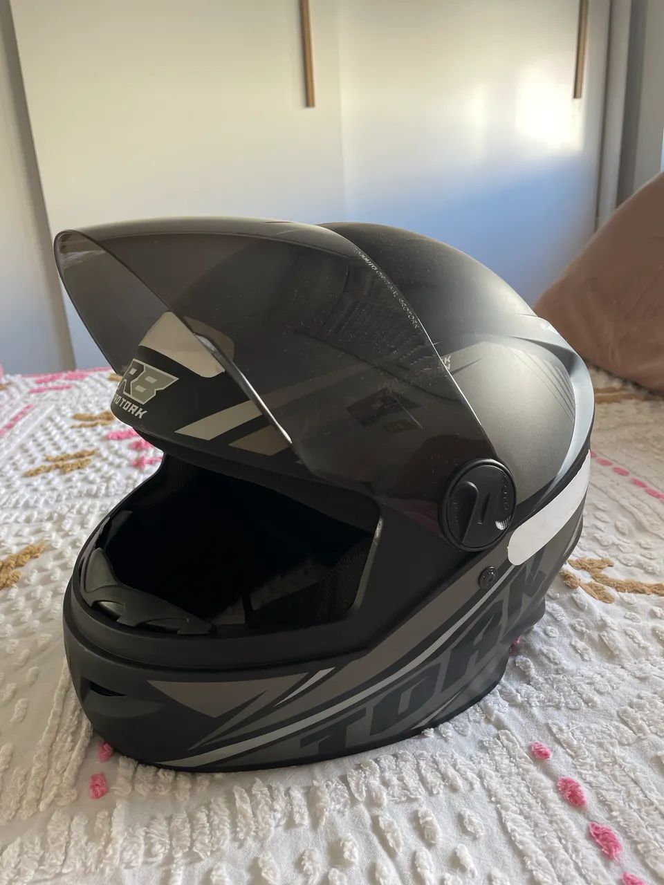 Capacete fechado Pro Tork R8 - tamanho 56