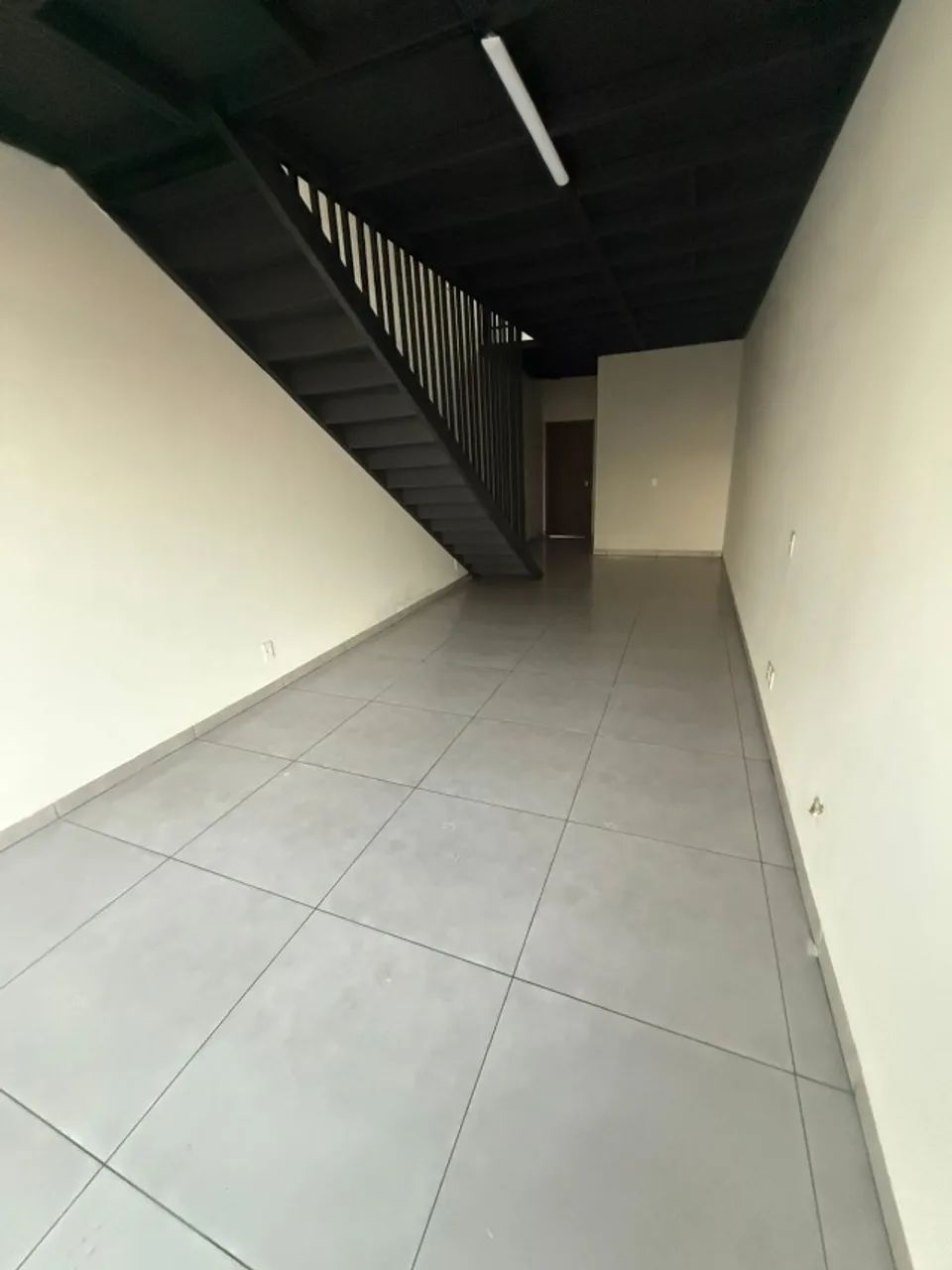 Sala Comercial, Parque Alvorada em frente a praça, 70m2 - Foto 2
