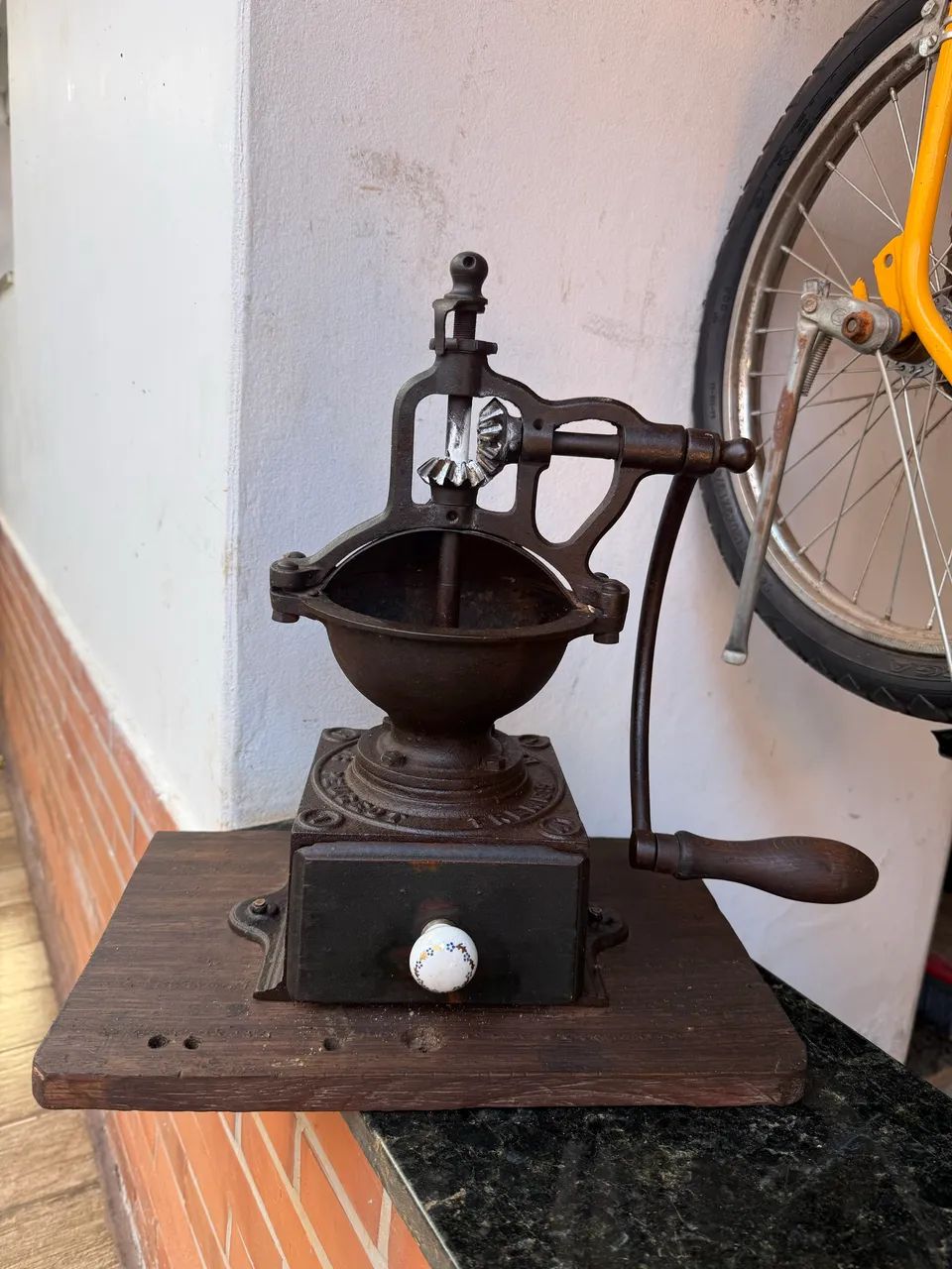 Moedor de café antigo Peugeot  - Foto 4