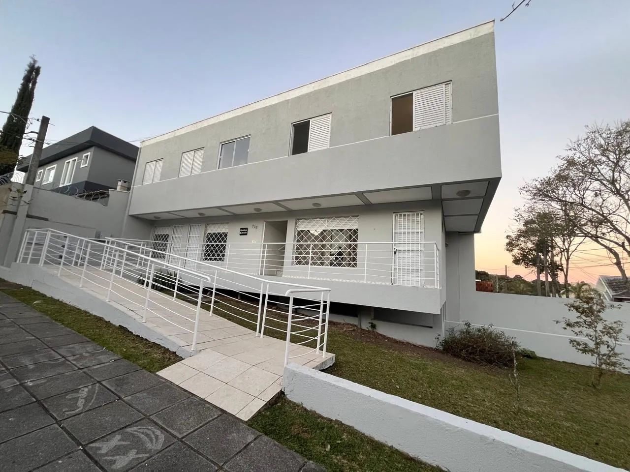 Vende-se edifício em Campo Comprido 
