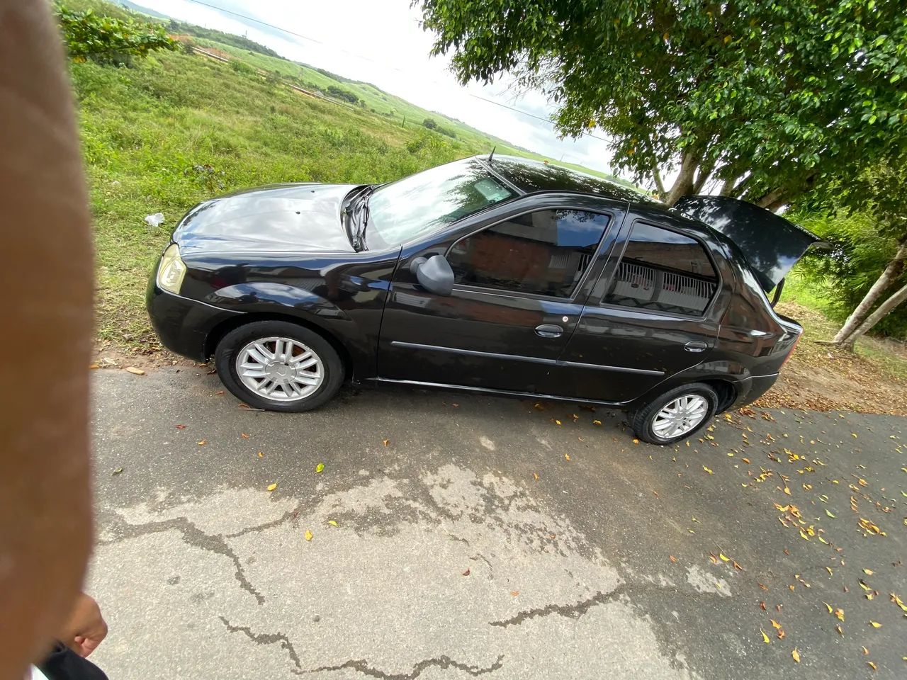 Renault Logan Expression Hi-flex 1.6 8V 4P 2010 - Foto 3