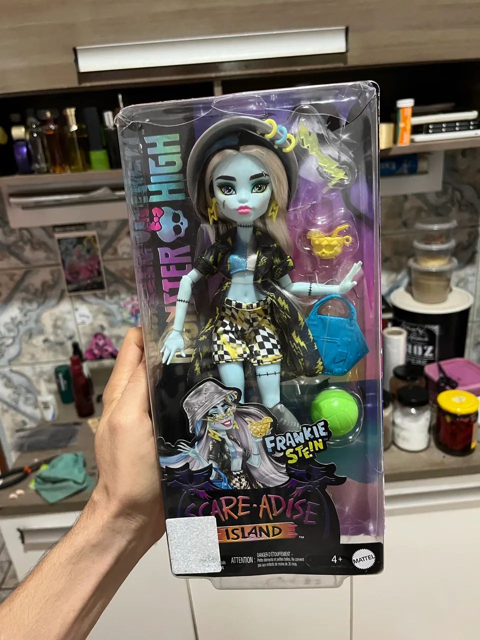 Boneca Frankie Stein Monster High Scare-Adise Island - Foto 4