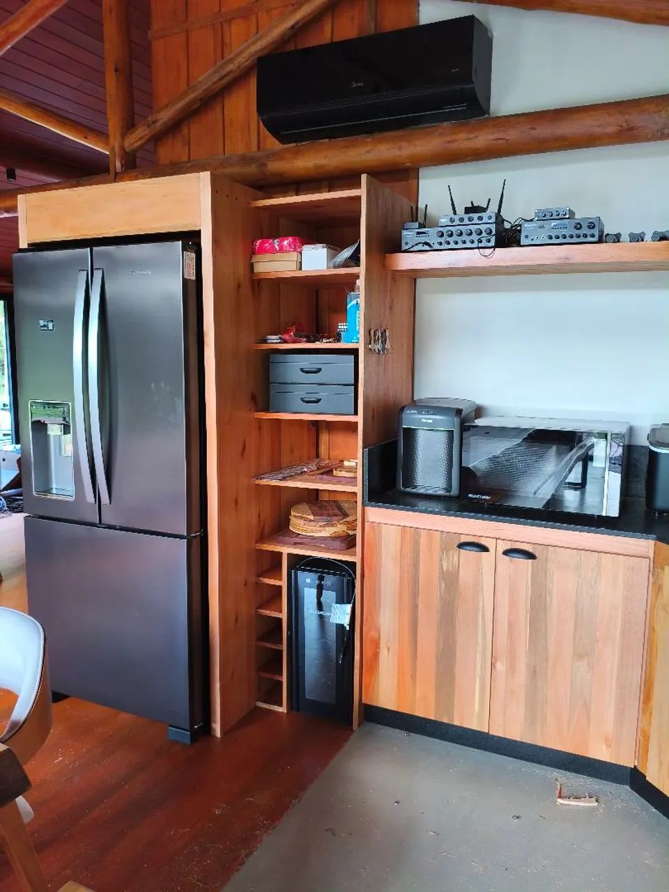 Móveis de madeira sob medida  - Foto 3