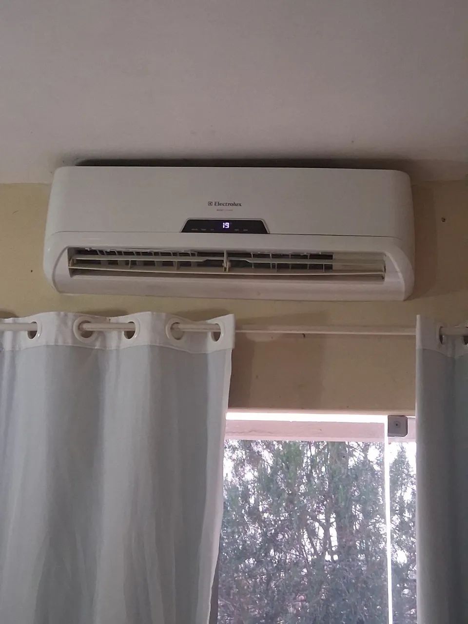 Arcondicionado split Electrolux 12000 btus TOP