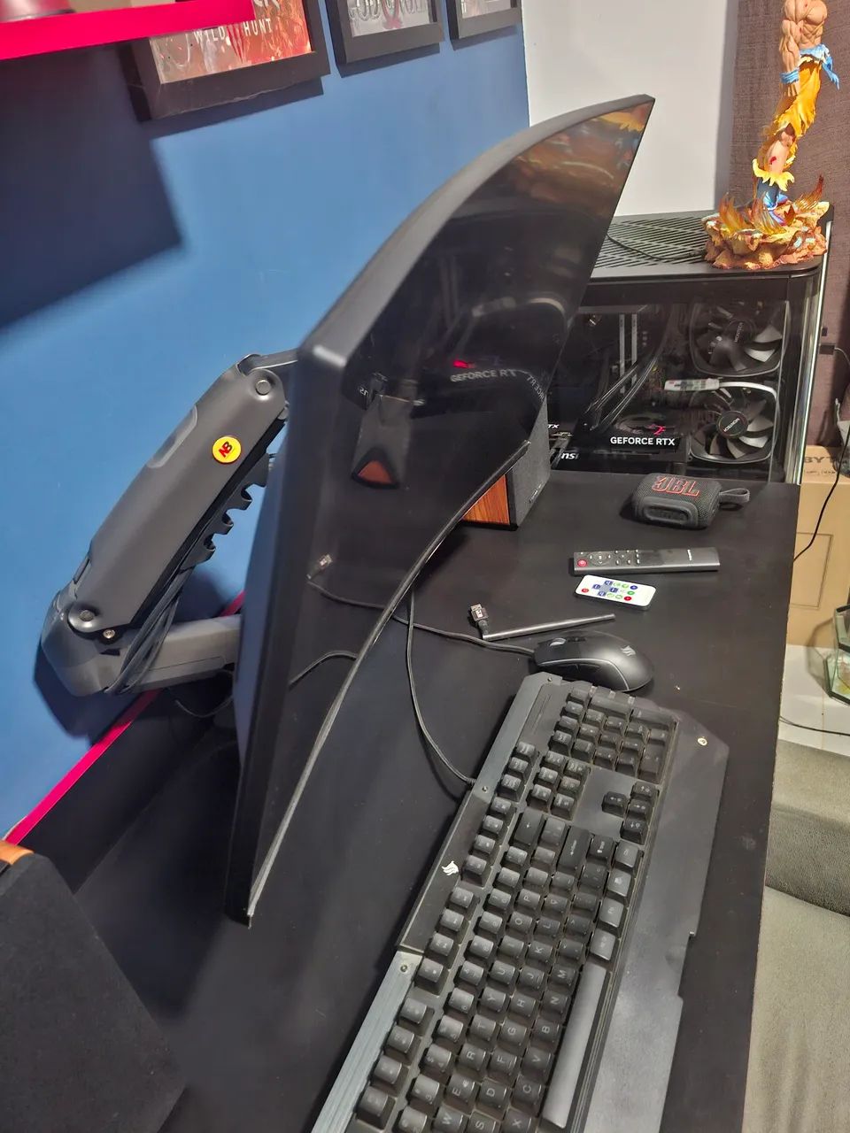 Monitor gigabyte 27'' 165HZ curvo 1440P HDR