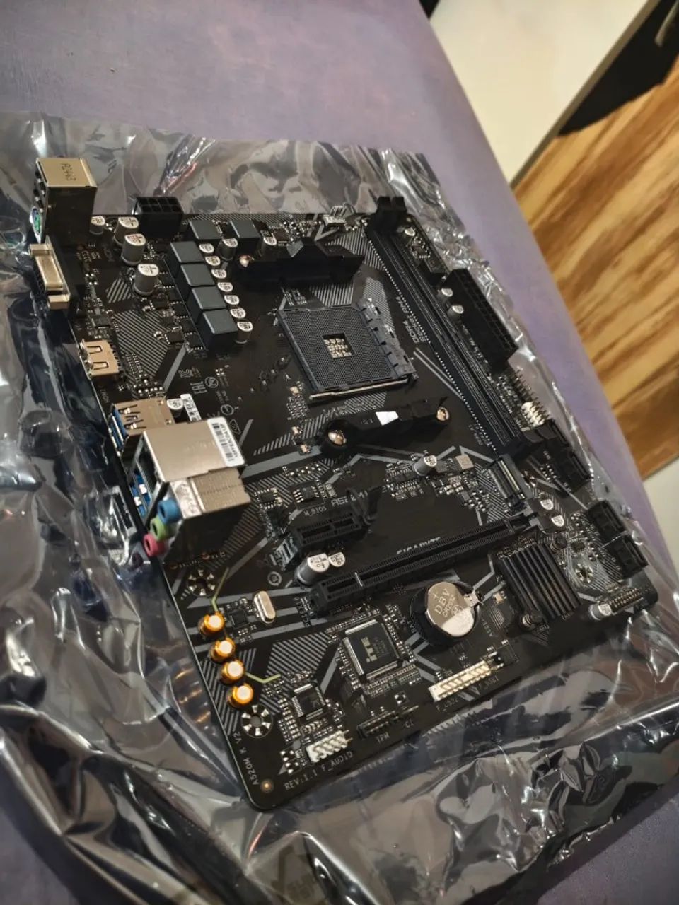 PLACA MÃE GIGABYTE A520M K V2  - Foto 2