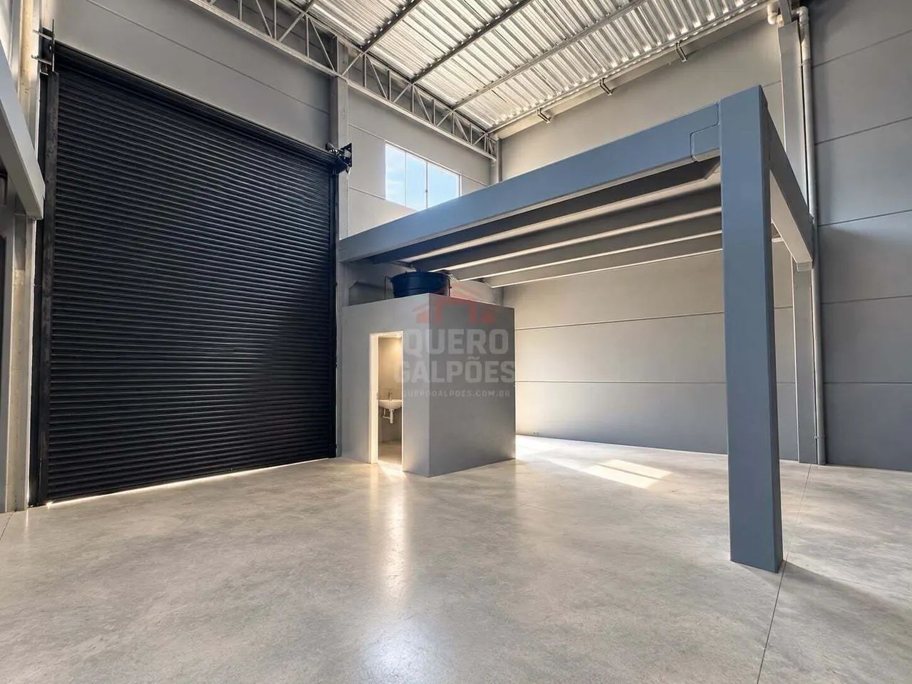 ALUGO GALPÃO COM 1.200M² COM PÉ DIREITO DE 8CM EM ITAPEMA - Foto 4