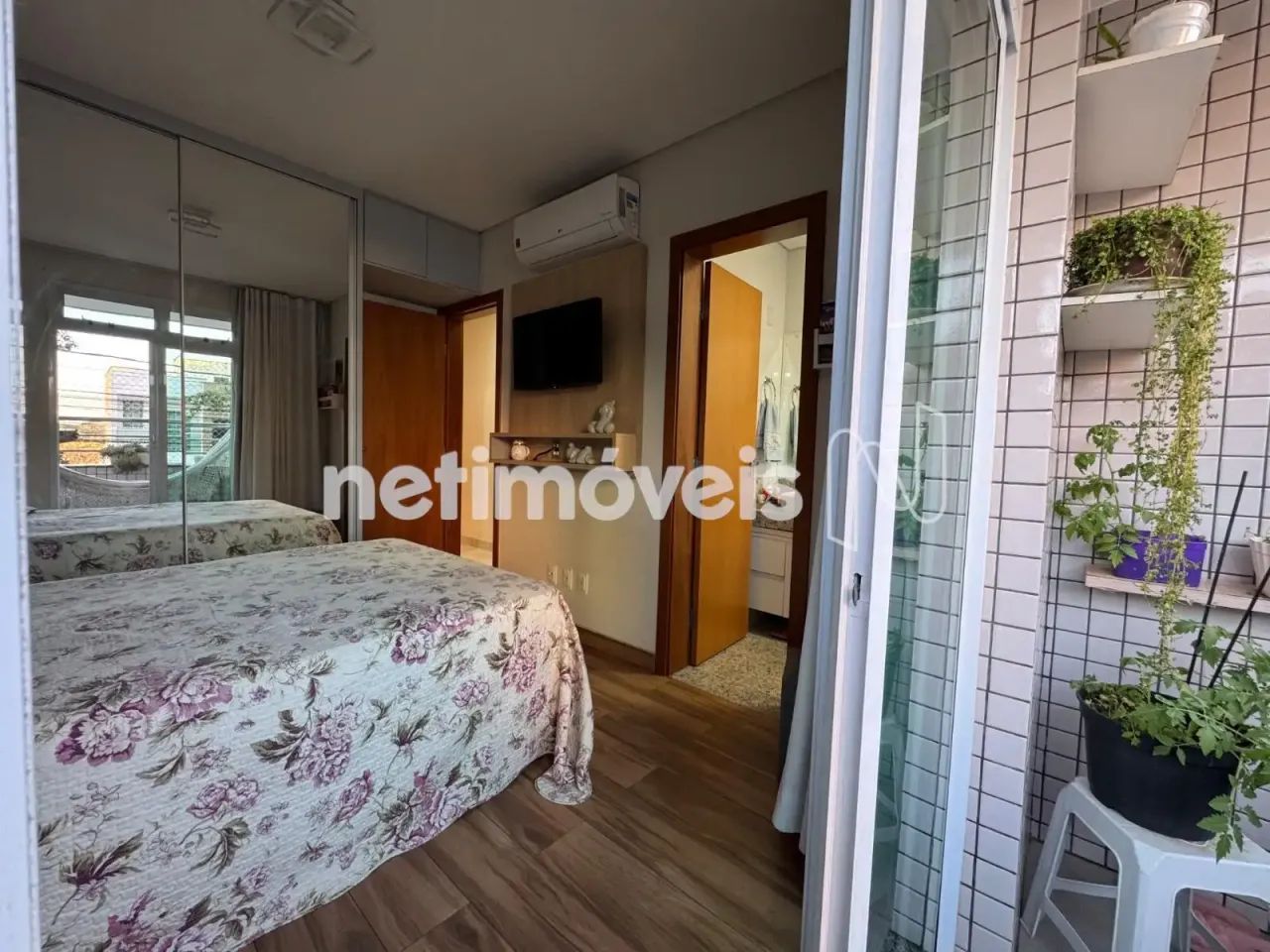 Apartamento com Área Privativa  3 Quartos, Suíte e 2 Vagas Cobertas - Foto 4