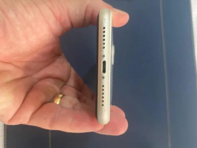 IPHONE 11 COM CAIXA  E ACESSÓRIOS - Foto 3